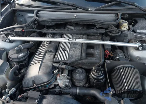 2004 BMW 325Ci из США, поврежденный, VIN WBABW33444PL25686